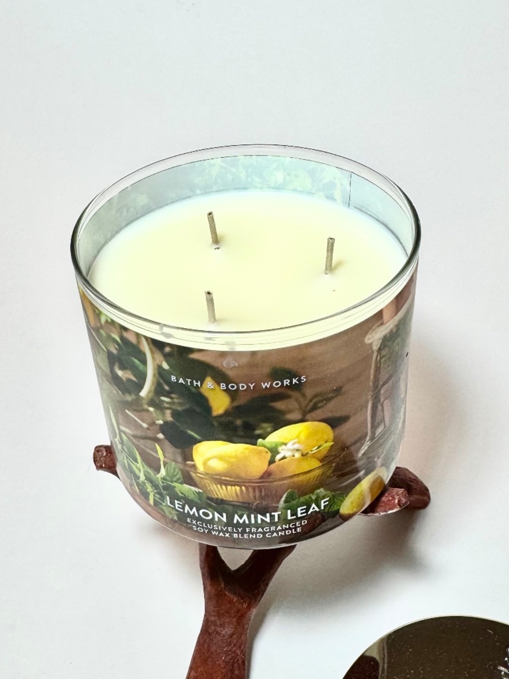LEMON MINT LEAF 3-Wick Candle - Picture 2 of 3